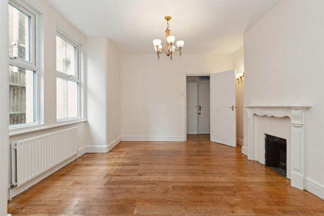 Thumbnail Flat for sale in Gilbey Road, London