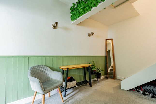 Flat for sale in Montague Court, Montague Hill South, Bristol