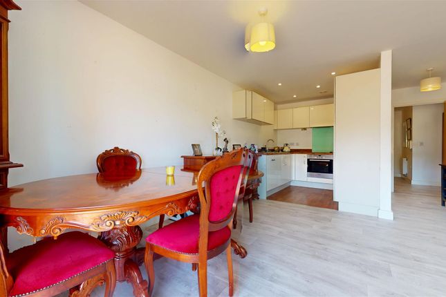 Flat 3, 15, Ada Walk, Milton Keynes photo 3