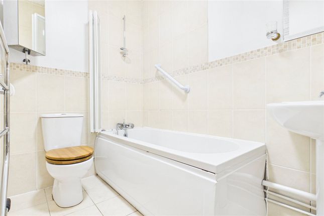 Flat 3,, Warwick House, Reading photo 4