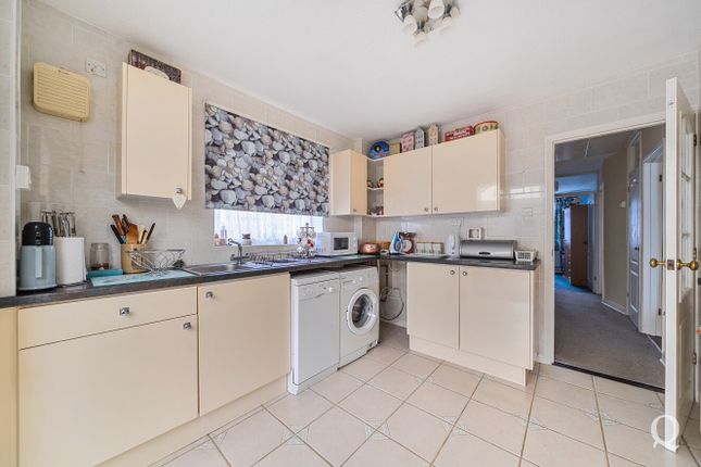 14, Auckland Drive, Kent photo 3