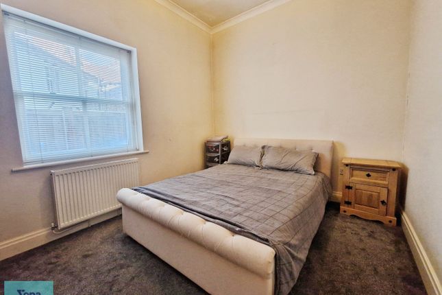 Flat 1, 11, Churchside, Howden, Goole photo 3