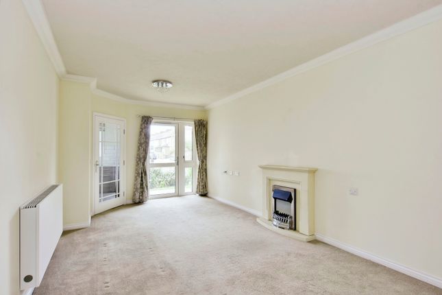 7 Beatrice Lodge,, Canterbury Road, Kent photo 2