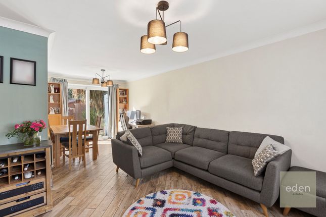 38 Cobdown Close, Aylesford photo 3