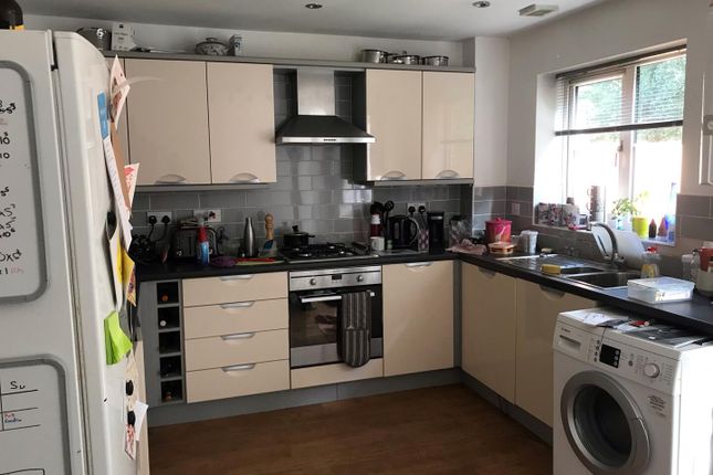 12, Bellway Close, Leicester photo 5