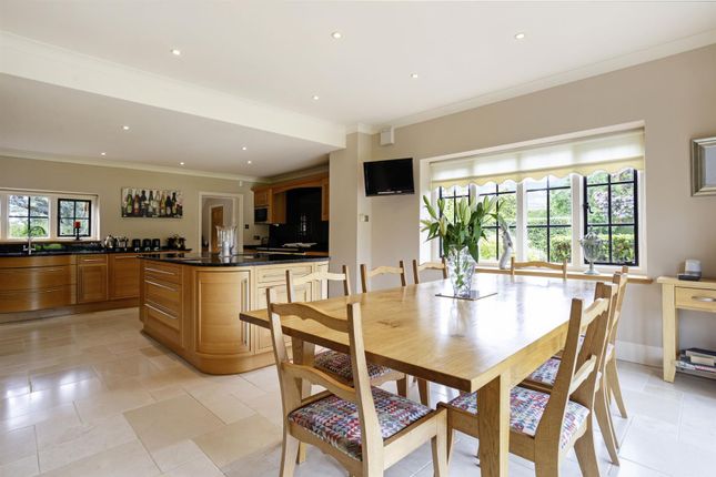 70678_8 Charlton Park Gate - (16)_Low.Jpg