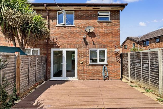 19, Bassenthwaite, Huntingdon photo 2