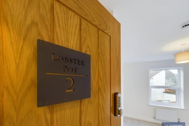 Room 2, 5 Cambridge Street, Bridlington photo 2