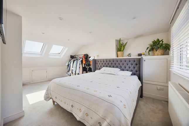 124, Selwyn Avenue, London photo 4
