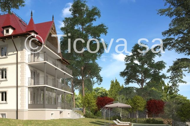 Thumbnail Apartment for sale in 28921, Intra, Italy