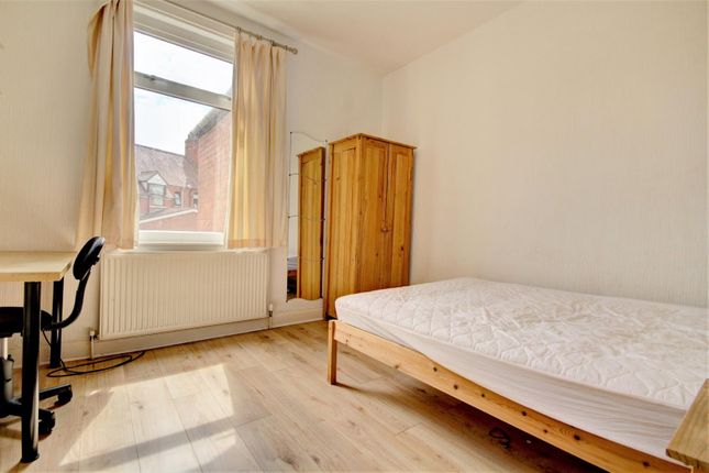 End terrace house to rent in Gulson Road, Coventry