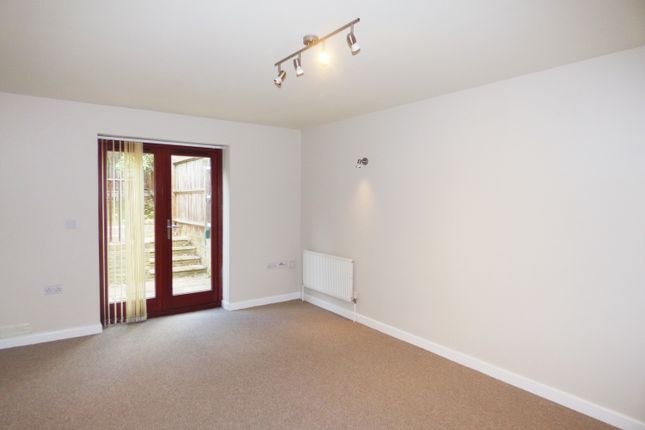 5, 47 Chelmer Road, Chelmer road, London photo 3