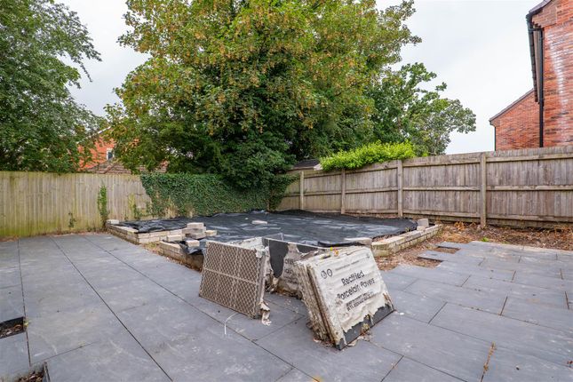 18, Beconsaw Drive, Leyland photo 4