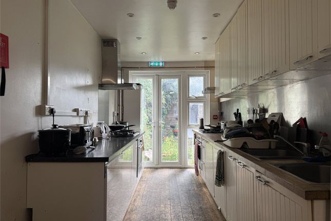 Room 5, 125 Botley Road, Oxfordshire photo 4