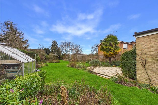 15, Clifton Wood, Ipswich photo 3