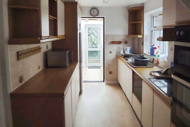 15, Dunvegan Close, EXETER photo 2