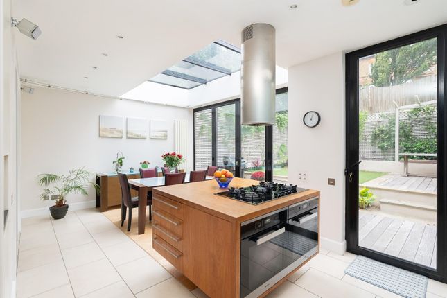 104, Woodside, London photo 2