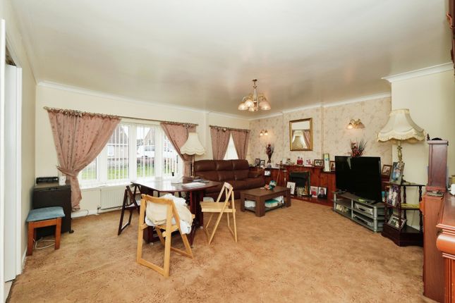 Semi-detached bungalow for sale in Highgate Close, Doncaster