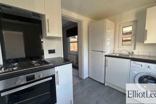 115 Park Road, Uxbridge photo 4