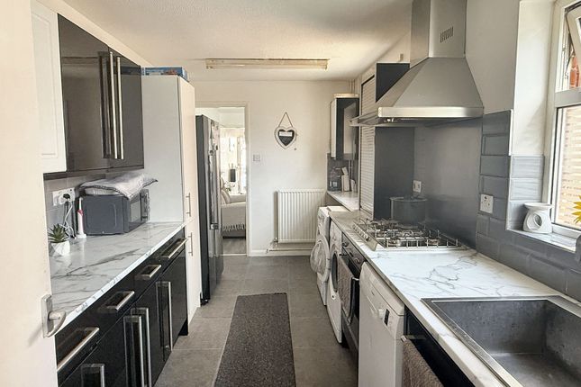 27 Buxton Street, Leicester photo 5