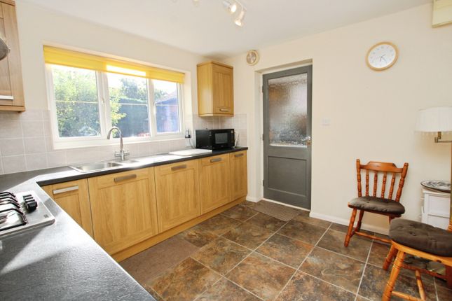 16, Orchard Way, Market Rasen photo 4