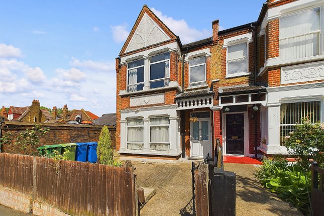 Thumbnail Flat for sale in Beauval Road, London, Greater London