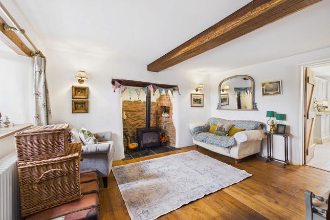 3 Leigh Cross, Crediton photo 3
