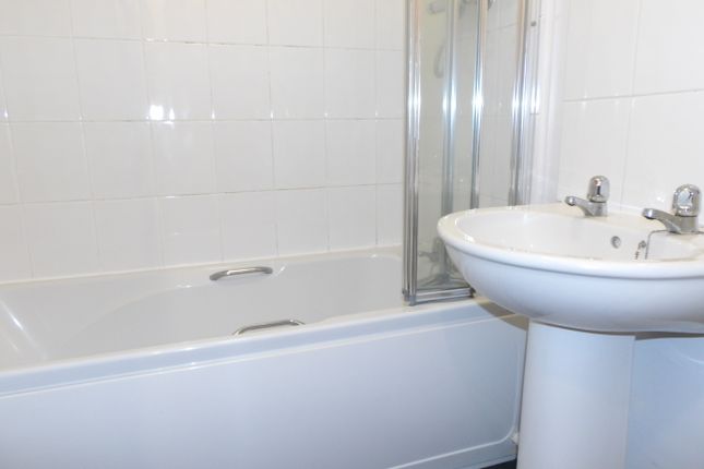 Flat 20, Colne photo 3