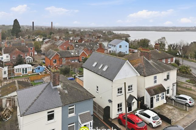44, Harwich Road, Manningtree photo 2
