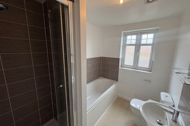 51, Sutton-in-Ashfield photo 4