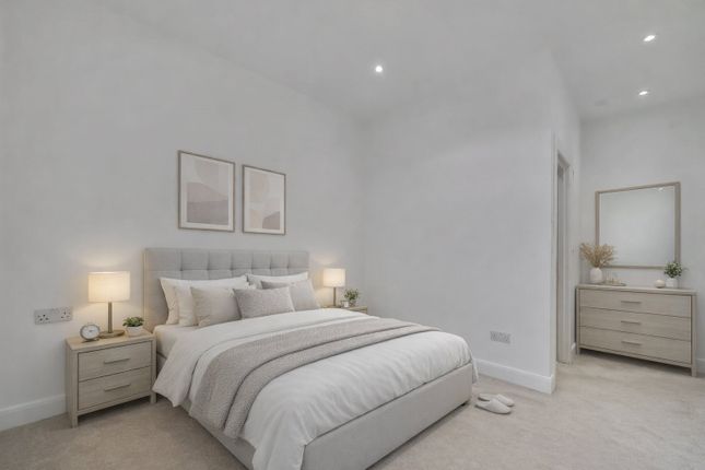 Flat 8 Grand Approach, 2, Bathurst Walk, Buckinghamshire photo 4
