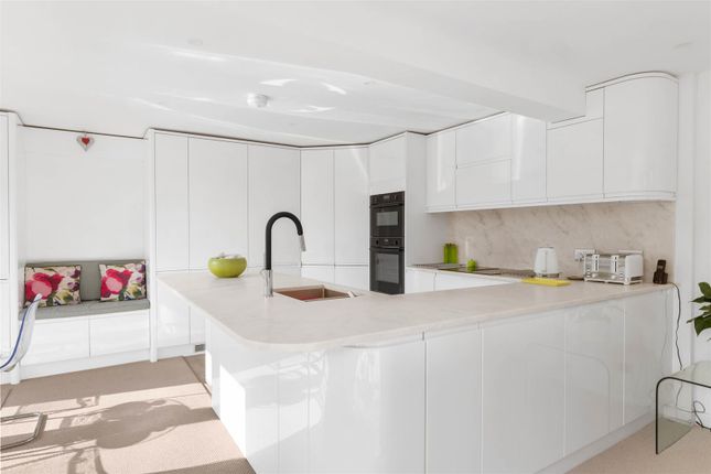 Flat 30, Avonside, Mill Lane, Stratford-Upon-Avon photo 3