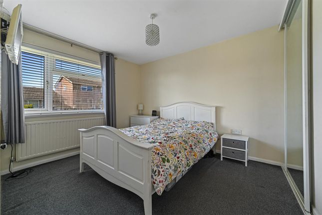 4, Welhams Way, Brantham photo 4