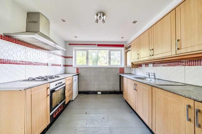 1, Cobbett Close, West Sussex photo 3