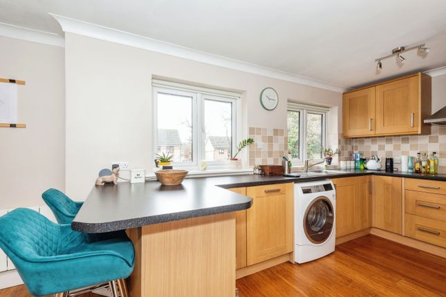 Flat for sale in Farm Road, Esher, Surrey