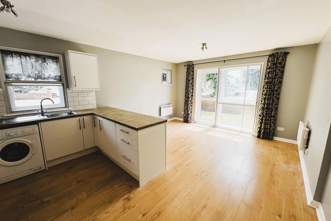 1 Aldermead Court, 14, Pownall Gardens, Hounslow photo 3