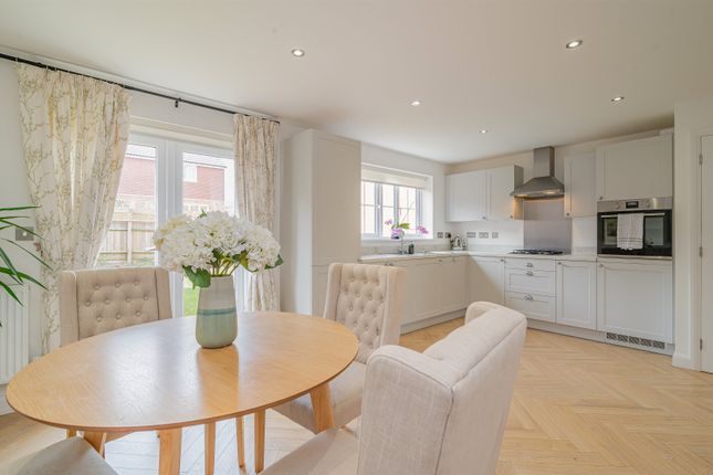 3, Bullrush Way, Sedbury, Chepstow photo 2