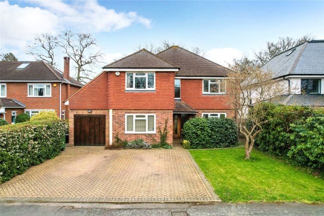 Thumbnail Detached house for sale in Kenwood Drive, Walton-On-Thames
