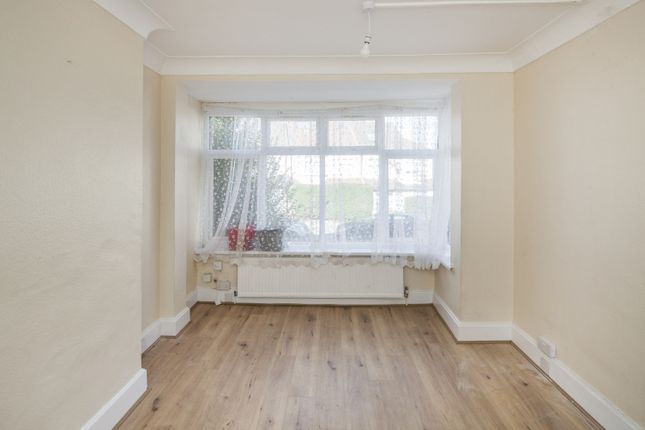42, Hythe Road, Thornton Heath photo 4