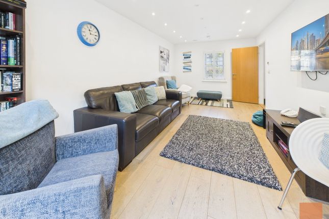 Springtide, Beach Road, Truro photo 4