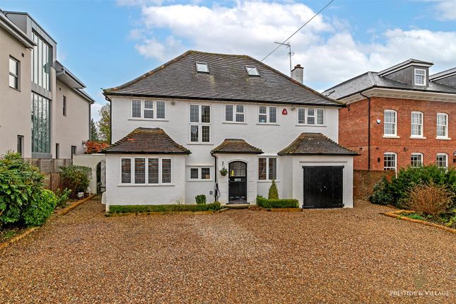 Property for sale in Newlands Avenue, Radlett WD7