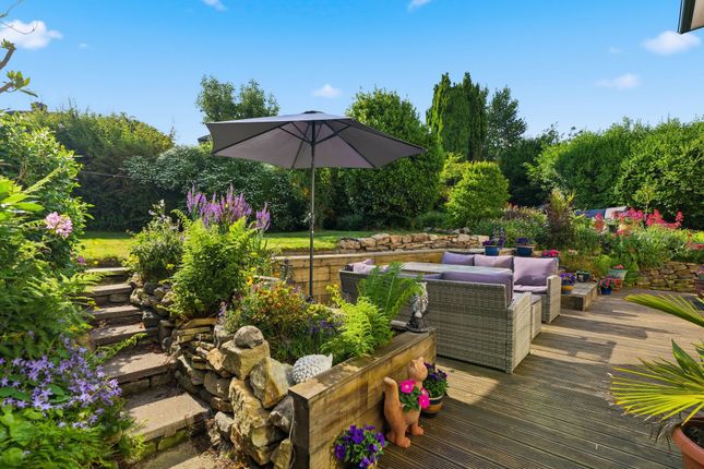 7 Castlewood Crescent, Sheffield photo 4