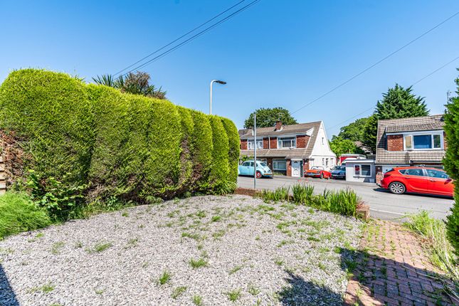 27 Ffordd Gerdinan, Pontypridd photo 2