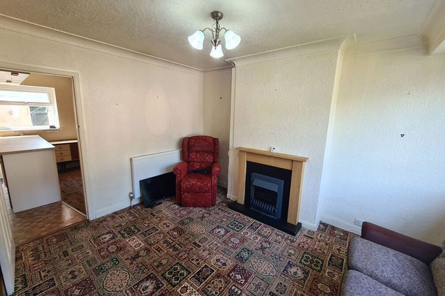 32, Cheam Way, Southampton photo 4