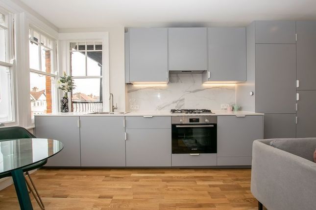 Flat 4, 70, Marlborough Hill, Harrow photo 3