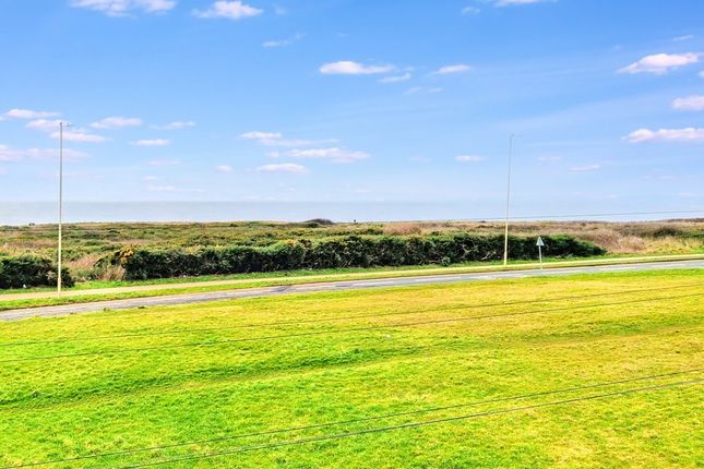 39, WEST DRIVE, PORTHCAWL photo 2