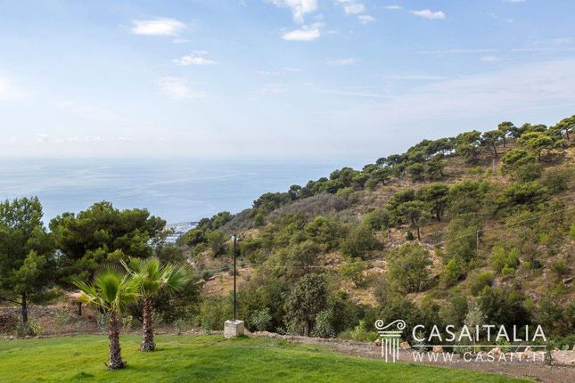 Villa for sale in Costarainera, Liguria, Italy