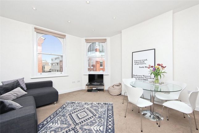 Flat to rent in Boundary Street, Shoreditch, London