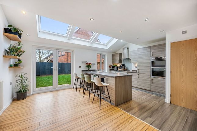12, Mallow Drive, Salford photo 2