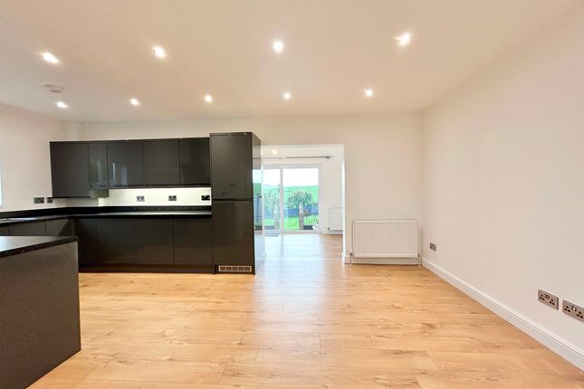 43 Westfield, Exeter photo 4